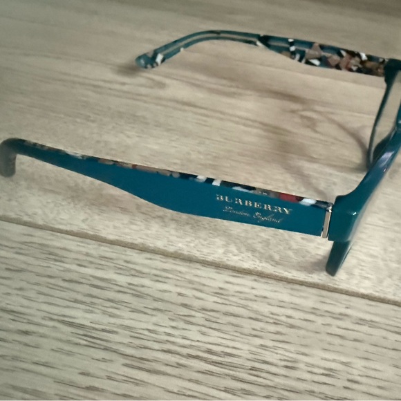 Burberry Stylish Teal and Patterned  women’s Glasses frame - Picture 3 of 3